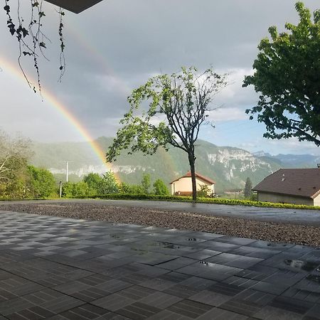 Un Pied Devant L'Autre Sainte-Marie-D'Alvey Luaran gambar